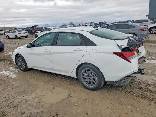 KMHLM4DG4RU642500 2024 HYUNDAI ELANTRA - Image 2