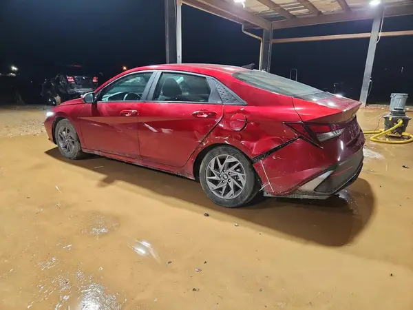 KMHLM4DG4RU647941 2024 HYUNDAI ELANTRA - Image 2