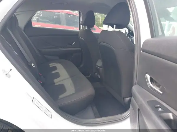 KMHLM4DG4RU651052 2024 HYUNDAI ELANTRA - Image 8