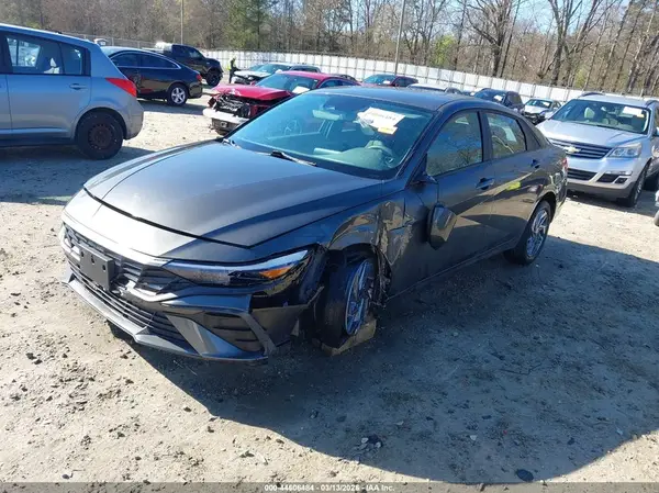 KMHLM4DG4RU652492 2024 HYUNDAI ELANTRA - Image 2