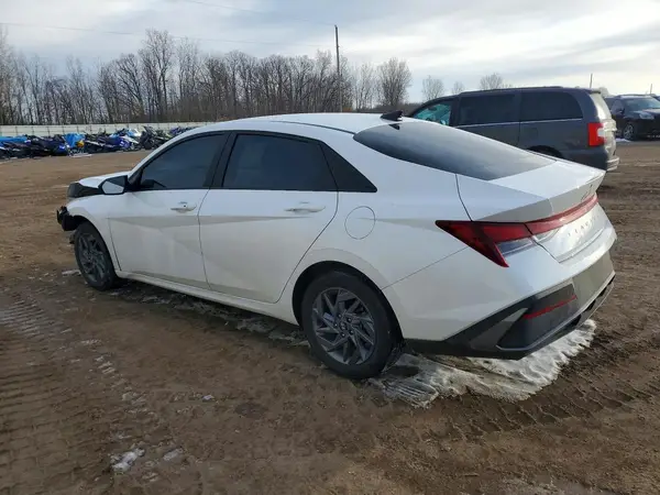KMHLM4DG4RU655960 2024 HYUNDAI ELANTRA - Image 2