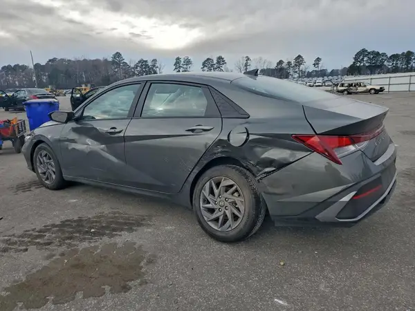 KMHLM4DG4RU656607 2024 HYUNDAI ELANTRA - Image 2