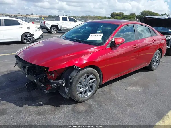 KMHLM4DG4RU657353 2024 HYUNDAI ELANTRA - Image 2
