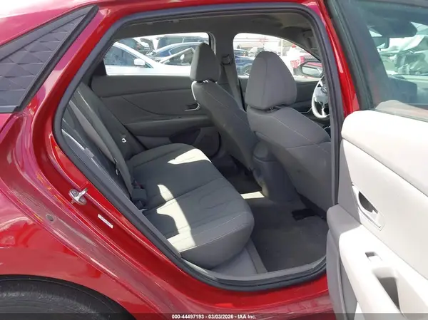 KMHLM4DG4RU657353 2024 HYUNDAI ELANTRA - Image 8