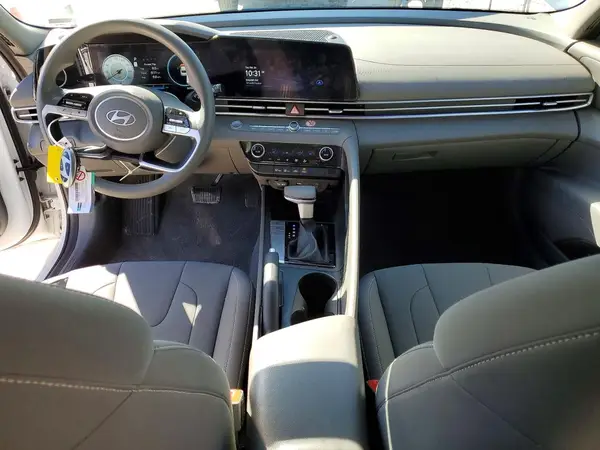 KMHLM4DG4RU661564 2024 HYUNDAI ELANTRA - Image 8