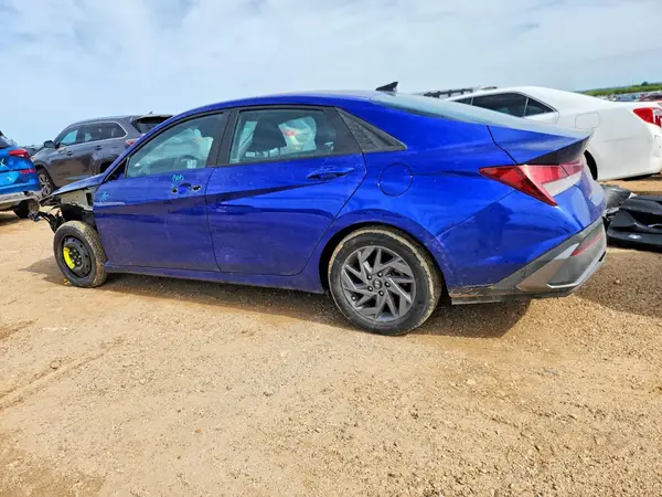 KMHLM4DG4RU663122 2024 HYUNDAI ELANTRA - Image 2