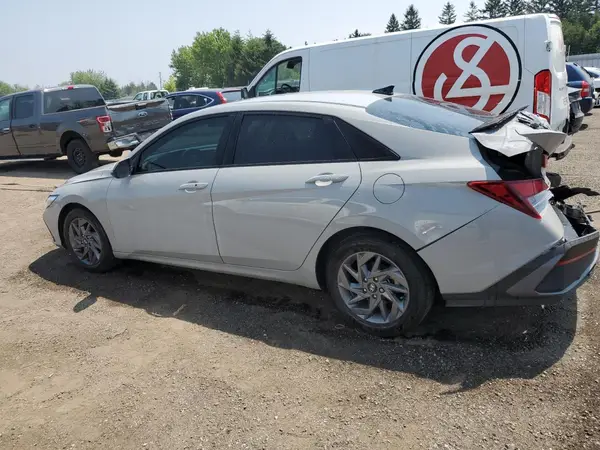 KMHLM4DG4RU666425 2024 HYUNDAI ELANTRA - Image 2