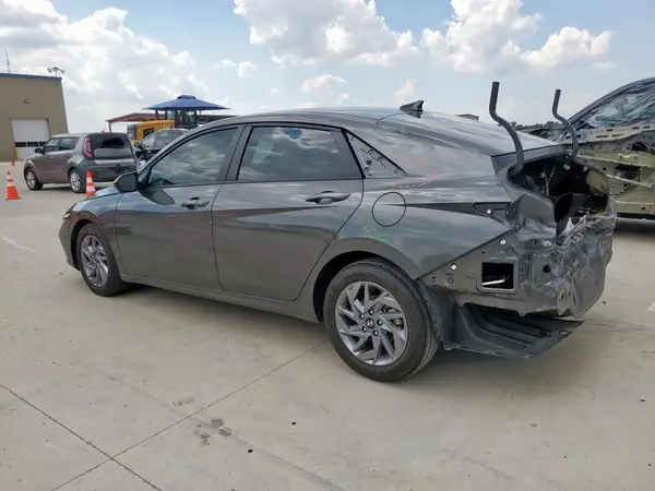 KMHLM4DG4RU671964 2024 HYUNDAI ELANTRA - Image 2