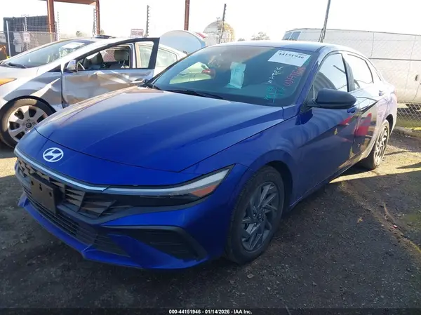 KMHLM4DG4RU672810 2024 HYUNDAI ELANTRA - Image 2