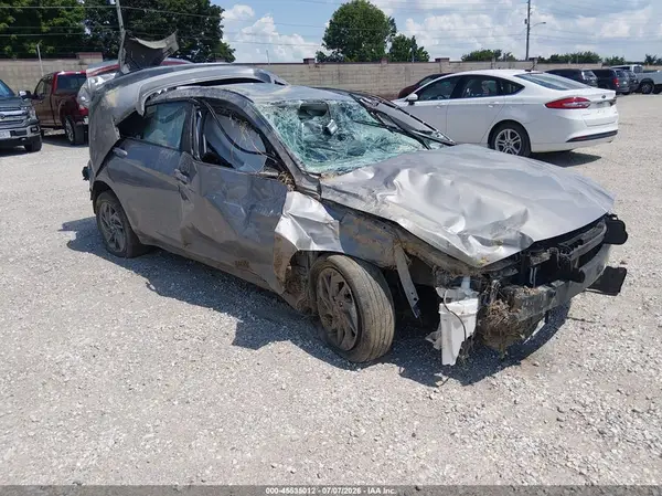 KMHLM4DG4RU674380 2024 HYUNDAI ELANTRA - Image 1