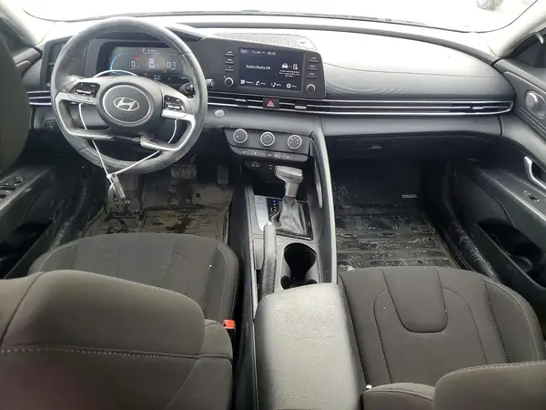 KMHLM4DG4RU678803 2024 HYUNDAI ELANTRA - Image 8