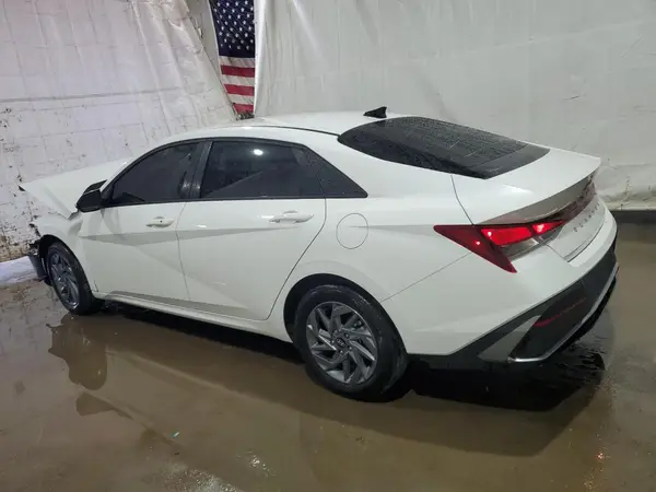 KMHLM4DG4RU680941 2024 HYUNDAI ELANTRA - Image 2