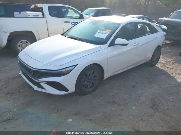 KMHLM4DG4RU681037 2024 HYUNDAI ELANTRA - Image 2