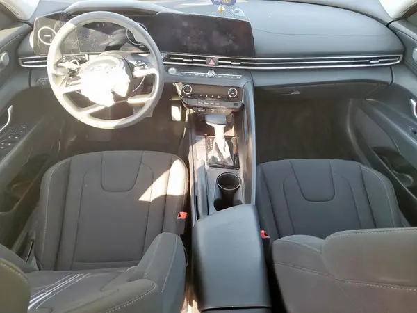 KMHLM4DG4RU688344 2024 HYUNDAI ELANTRA - Image 8