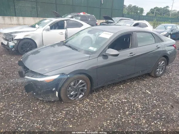 KMHLM4DG4RU689798 2024 HYUNDAI ELANTRA - Image 2