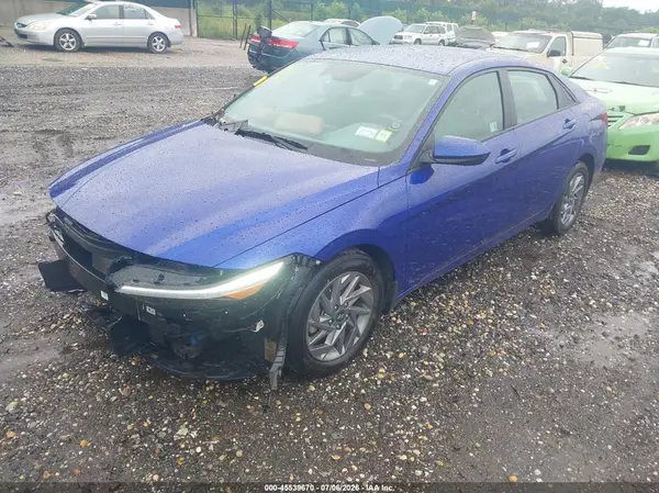 KMHLM4DG4RU689851 2024 HYUNDAI ELANTRA - Image 2