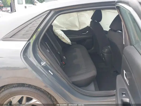 KMHLM4DG4RU691423 2024 HYUNDAI ELANTRA - Image 8