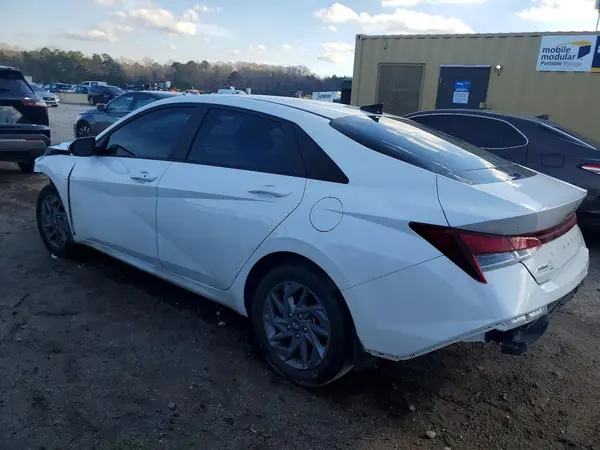 KMHLM4DG4RU692927 2024 HYUNDAI ELANTRA - Image 2