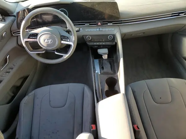 KMHLM4DG4RU698050 2024 HYUNDAI ELANTRA - Image 8