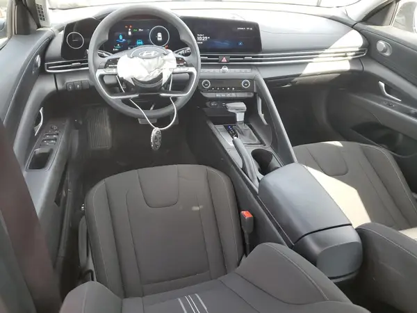 KMHLM4DG4RU703070 2024 HYUNDAI ELANTRA - Image 8