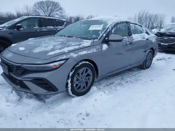 KMHLM4DG4RU703473 2024 HYUNDAI ELANTRA - Image 2