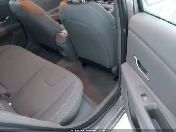KMHLM4DG4RU703473 2024 HYUNDAI ELANTRA - Image 8