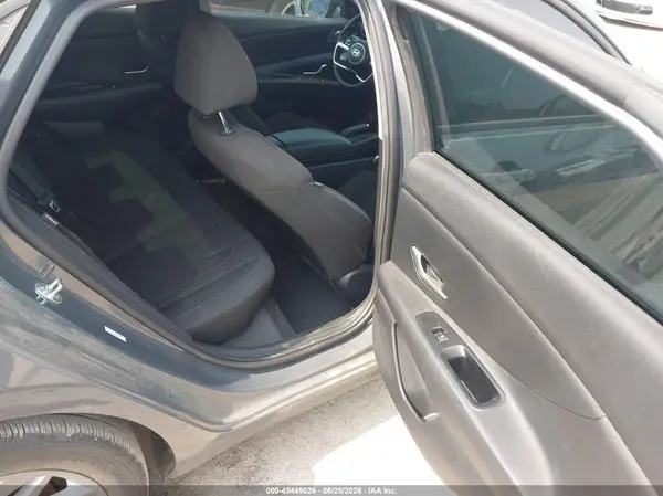 KMHLM4DG4RU705580 2024 HYUNDAI ELANTRA - Image 8