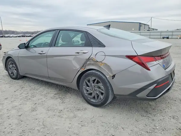 KMHLM4DG4RU707099 2024 HYUNDAI ELANTRA - Image 2
