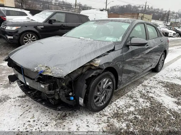 KMHLM4DG4RU709306 2024 HYUNDAI ELANTRA - Image 2