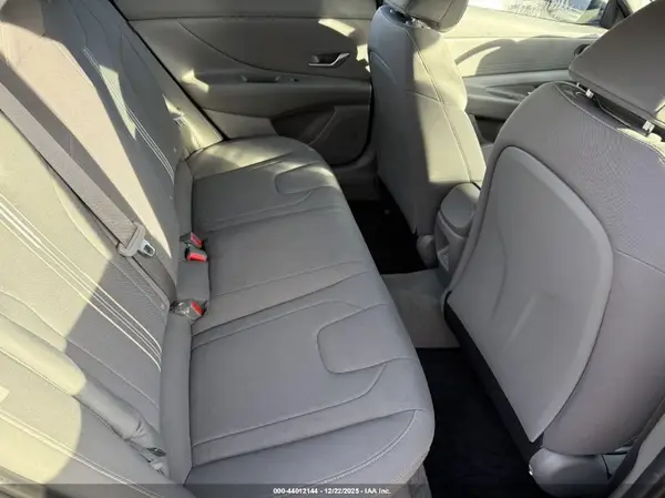 KMHLM4DG4RU709306 2024 HYUNDAI ELANTRA - Image 8