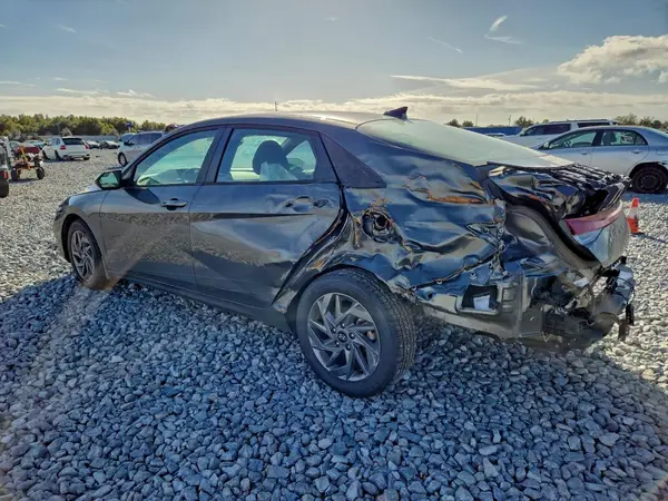 KMHLM4DG4RU712948 2024 HYUNDAI ELANTRA - Image 2