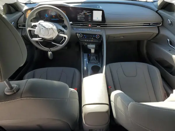 KMHLM4DG4RU715719 2024 HYUNDAI ELANTRA - Image 8