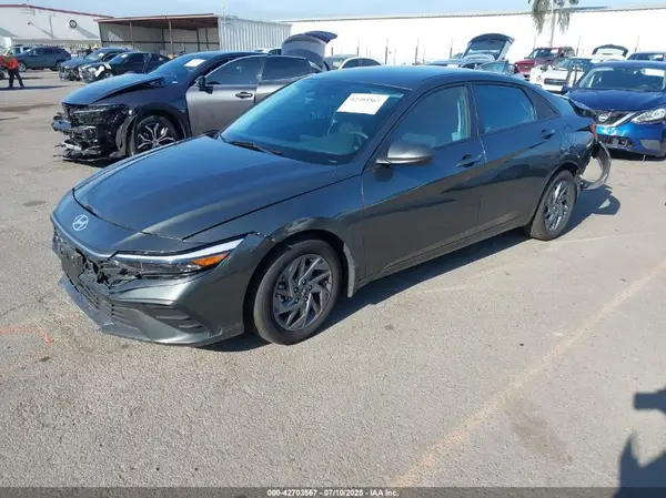 KMHLM4DG4RU720130 2024 HYUNDAI ELANTRA - Image 2