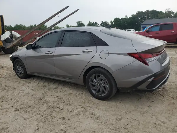 KMHLM4DG4RU733377 2024 HYUNDAI ELANTRA - Image 2