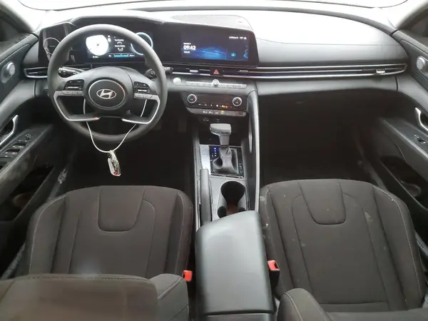 KMHLM4DG4RU733377 2024 HYUNDAI ELANTRA - Image 8