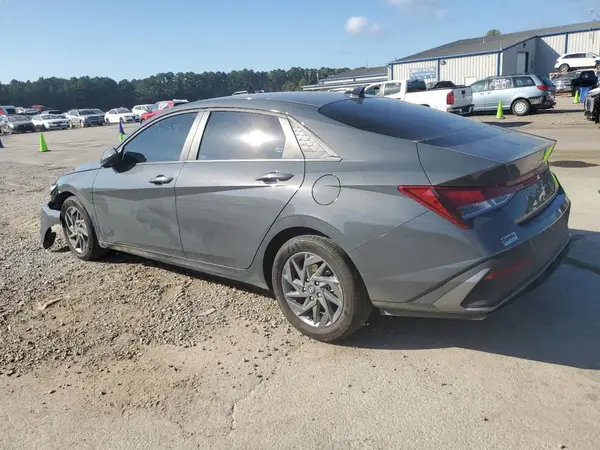 KMHLM4DG4RU734870 2024 HYUNDAI ELANTRA - Image 2