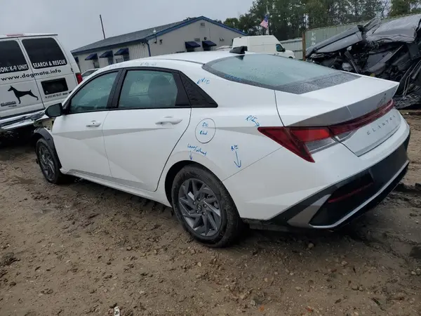 KMHLM4DG4RU735713 2024 HYUNDAI ELANTRA - Image 2