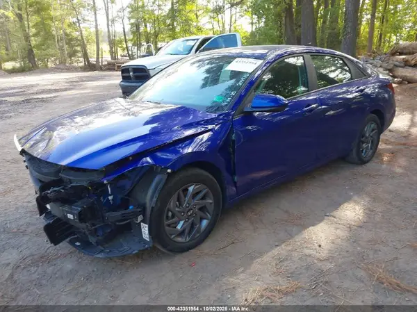 KMHLM4DG4RU735906 2024 HYUNDAI ELANTRA - Image 2