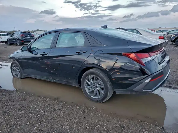 KMHLM4DG4RU736862 2024 HYUNDAI ELANTRA - Image 2