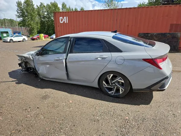 KMHLM4DG4RU737073 2024 HYUNDAI ELANTRA - Image 2