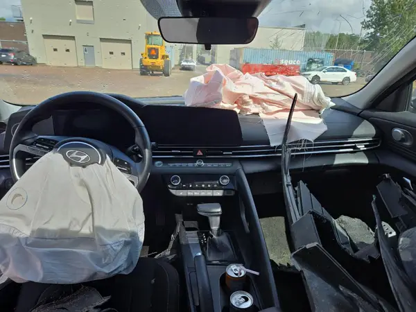 KMHLM4DG4RU737073 2024 HYUNDAI ELANTRA - Image 8