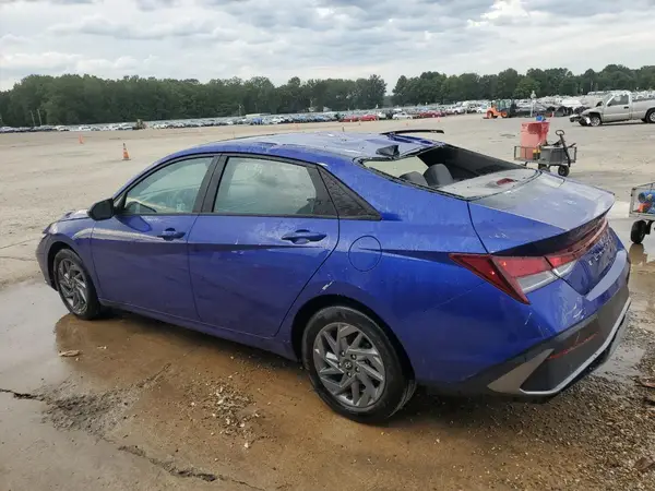 KMHLM4DG4RU737557 2024 HYUNDAI ELANTRA - Image 2