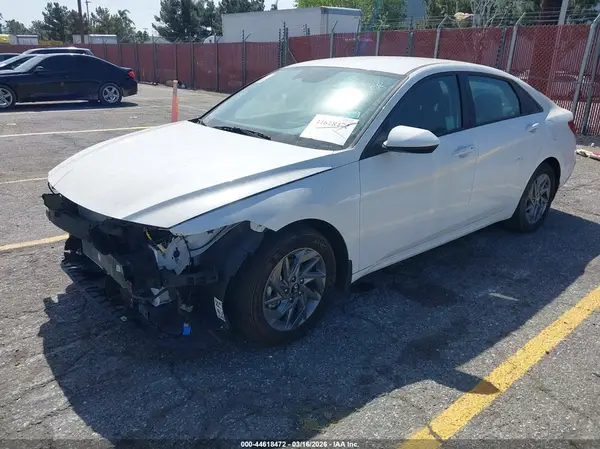 KMHLM4DG4RU739700 2024 HYUNDAI ELANTRA - Image 2