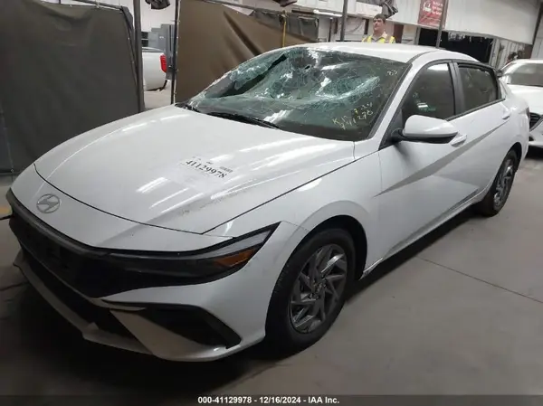 KMHLM4DG4RU741270 2024 HYUNDAI ELANTRA - Image 2