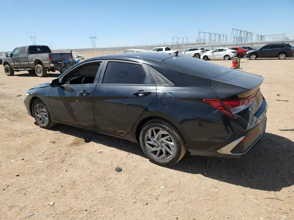 KMHLM4DG4RU745917 2024 HYUNDAI ELANTRA - Image 2
