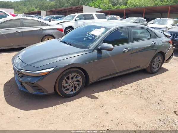 KMHLM4DG4RU747697 2024 HYUNDAI ELANTRA - Image 2