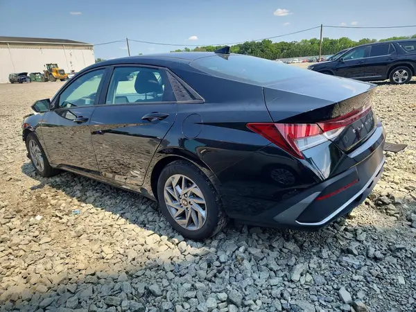 KMHLM4DG4RU748493 2024 HYUNDAI ELANTRA - Image 2