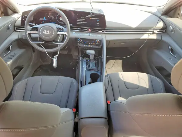 KMHLM4DG4RU749451 2024 HYUNDAI ELANTRA - Image 8