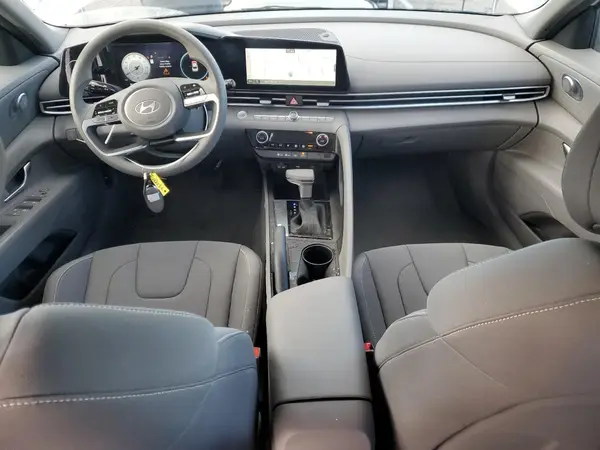 KMHLM4DG4RU750924 2024 HYUNDAI ELANTRA - Image 8