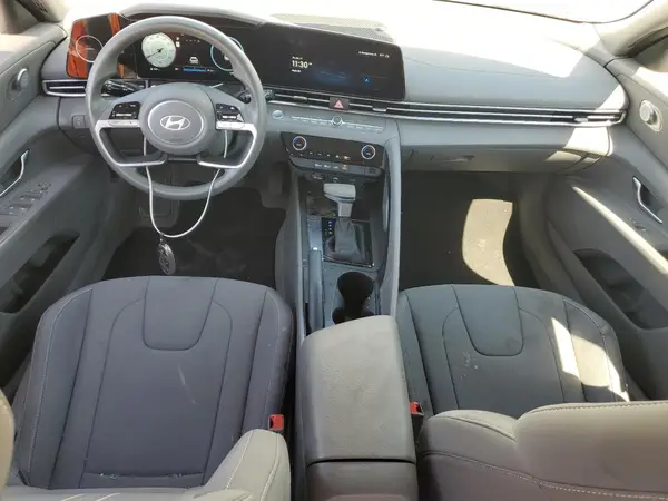 KMHLM4DG4RU751796 2024 HYUNDAI ELANTRA - Image 8